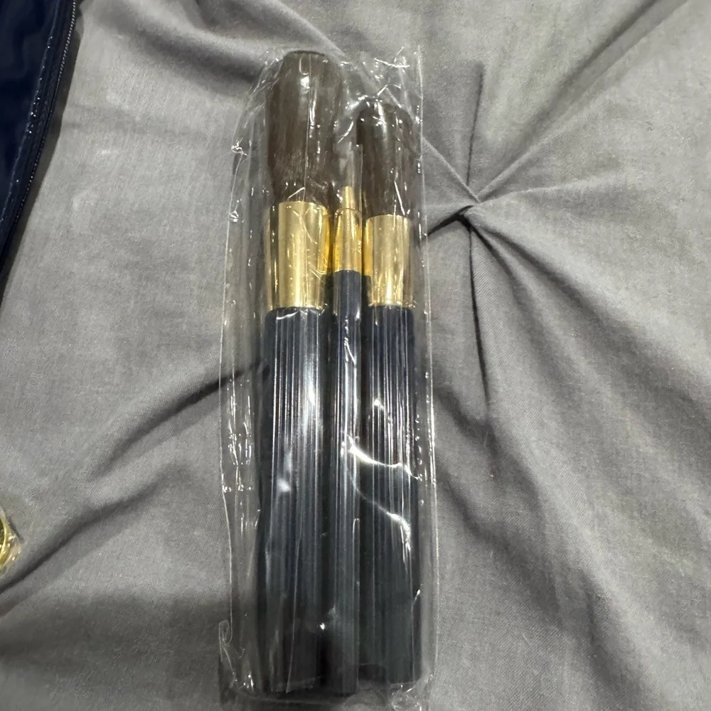 HTF ESTEE LAUDER 4-Piece Gold blue Brush Set!!Powder, Blush, Eye, &‎ Lip new